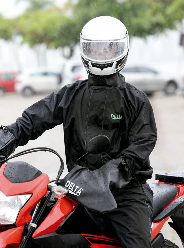 qual a melhor capa de chuva para motoqueiro: Delta