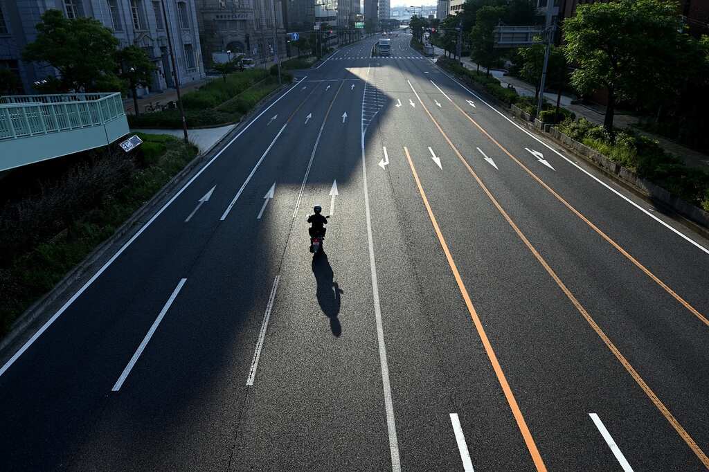 quantas libras vai no pneu de moto