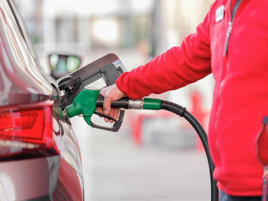 quantos litros de gasolina gasta por km