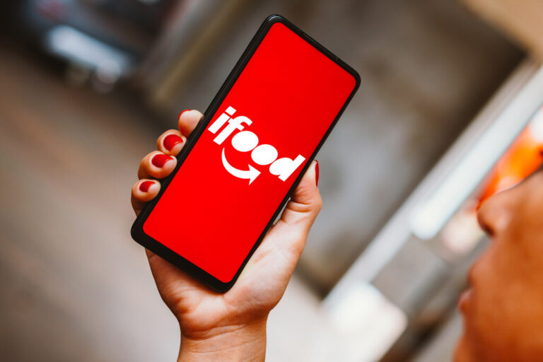 celular com chip ifood